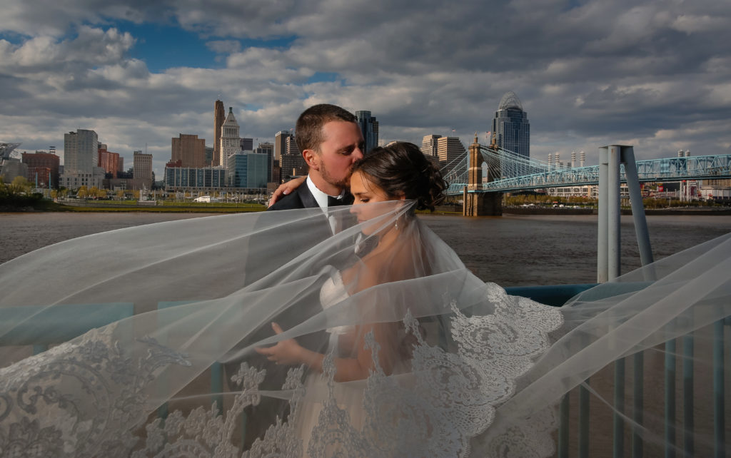 Cincinnati marriott rivercenter wedding